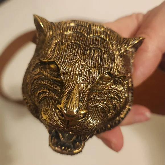 Gucci leather belt with feline buckle size 38" in EUC - Picture 7 of 9